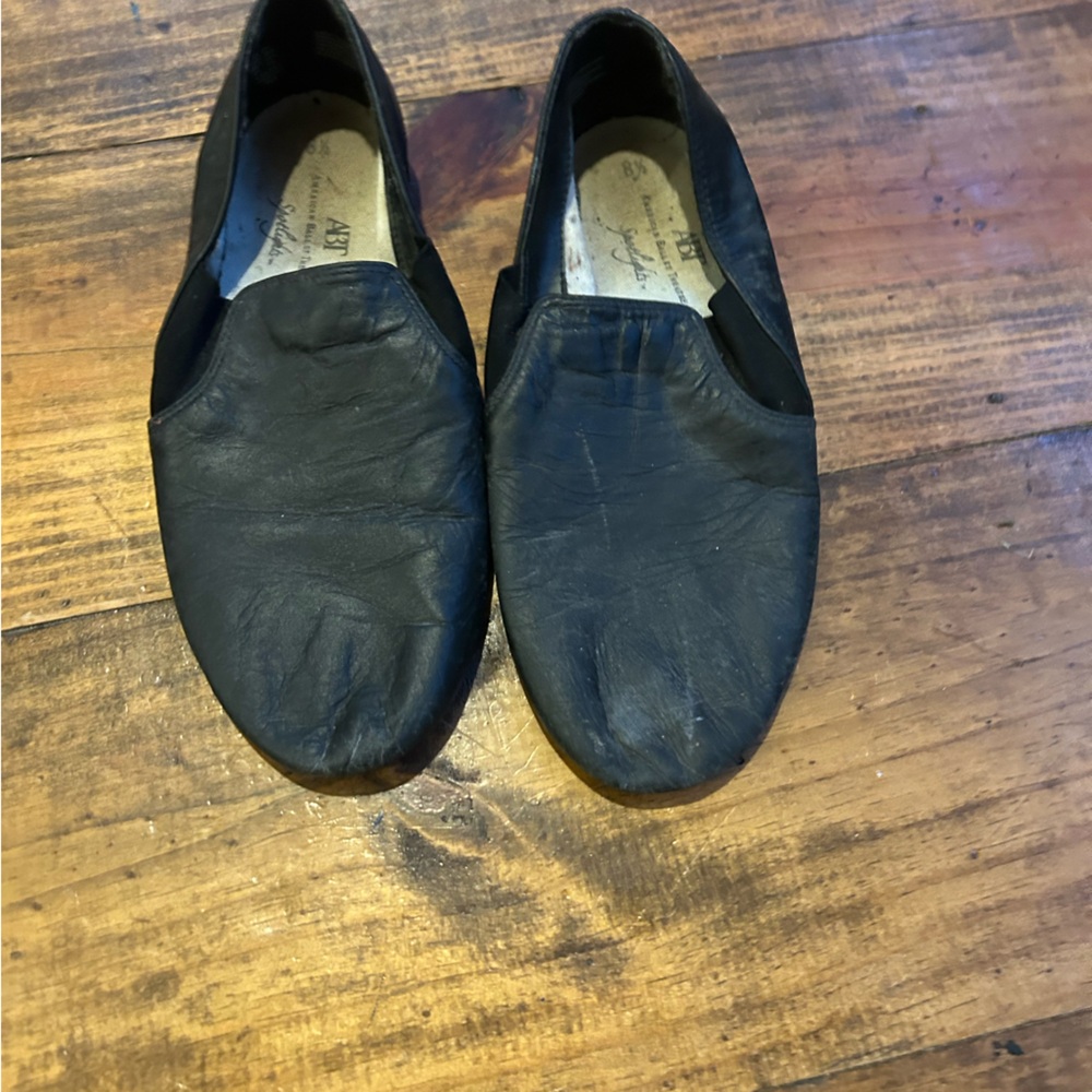 Dance shoes size 8 1/2